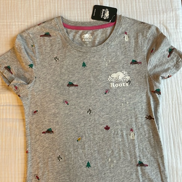 Roots Holiday AOP Slim T-Shirt - Picture 1 of 4